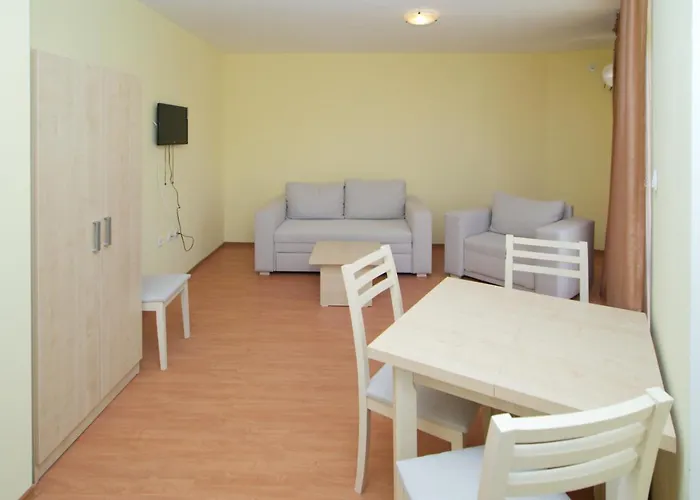 Anixi 3* 奥布佐尔